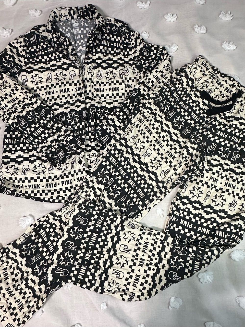PINK Victoria's Secret Black & White Patterned pajama set